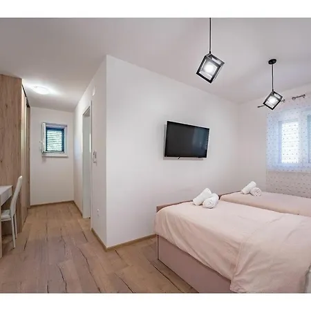 Tatjana Krk Comfortable Hotell 4*